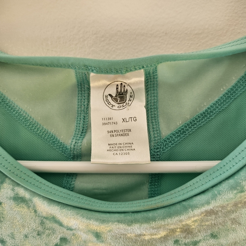 Sea Foam Green Crushed Velvet Women's Tank Top - Picture 3 of 5